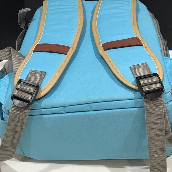 Go Groove Camera Backpack - Picture 2 of 6